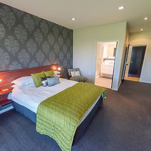 Suite met een Queen Size Bed